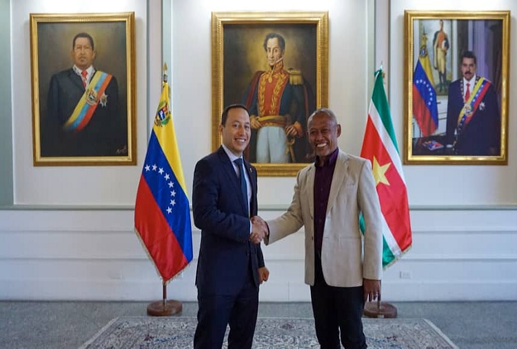 Gobierno venezolano recibe a embajador de Surinam y apuesta por fortalecer lazos mutuos