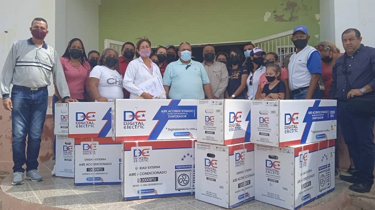 Alcaldía de Carirubana donó cinco acondicionadores de aire al ambulatorio Andrés Eloy Blanco