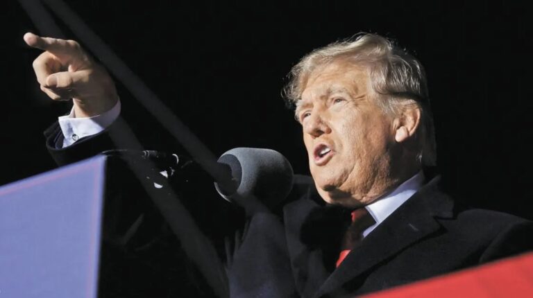 Citan a declarar a Trump en Nueva York, acusado de difamar