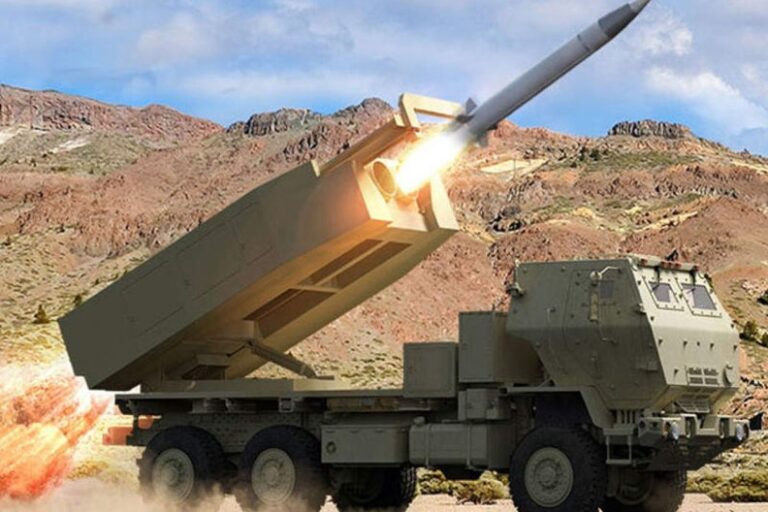 Ucrania recibe lanzacohetes de largo alcance y alta precisión enviados por Estados Unidos