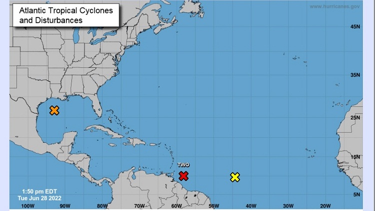 PC Falcón activa alertas tempranas ante paso de ciclón  tropical categoría II