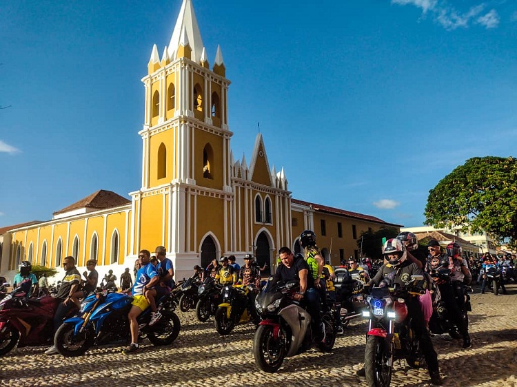 Más de mil motorizados encendieron sus  motores en la Expoturismo de Alta Cilindrada