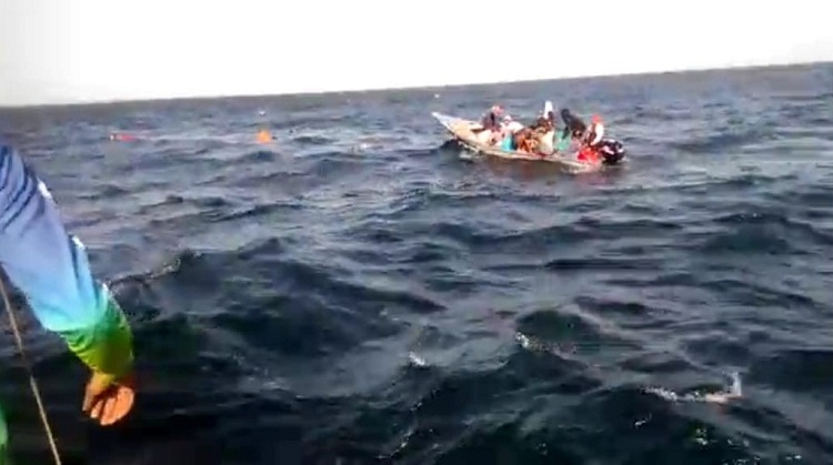 Rescatan a 14 náufragos en ruta Cubagua-Margarita