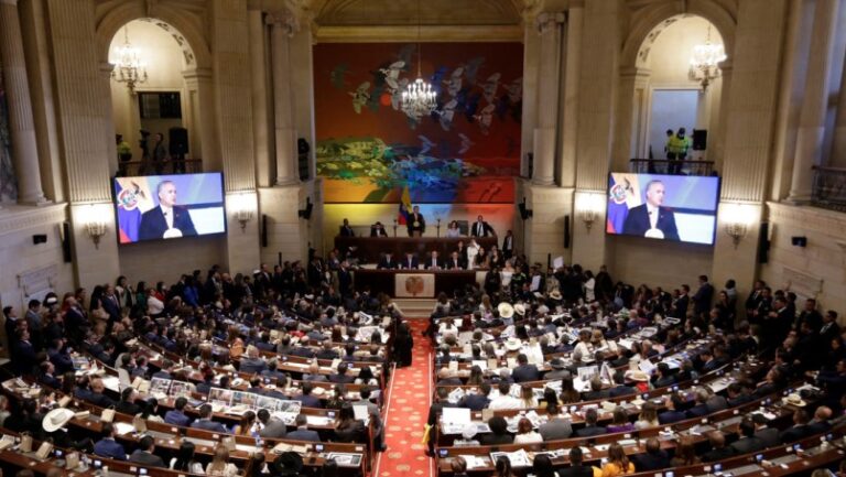 Colombia instala nuevo Congreso con inédita mayoría de centroizquierda