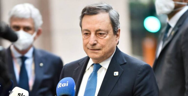 Comienzan las negociaciones políticas en Italia para ver si Draghi sigue gobernando
