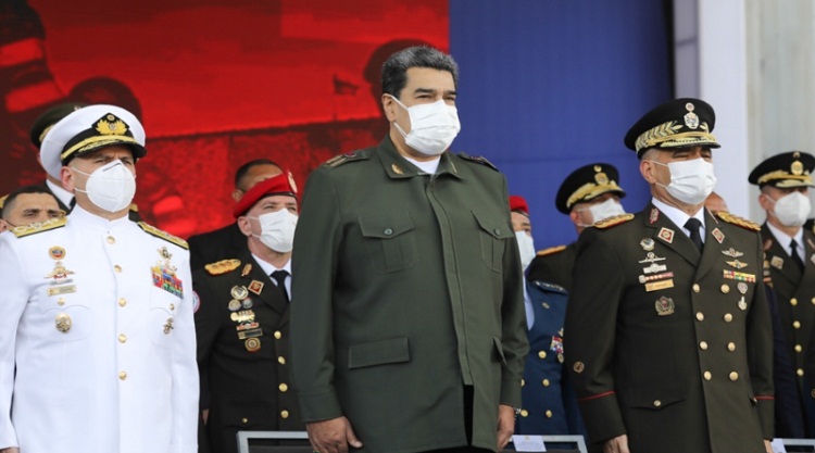 Maduro lideró transmisión de mando de la Armada Bolivariana y la Aviación Militar