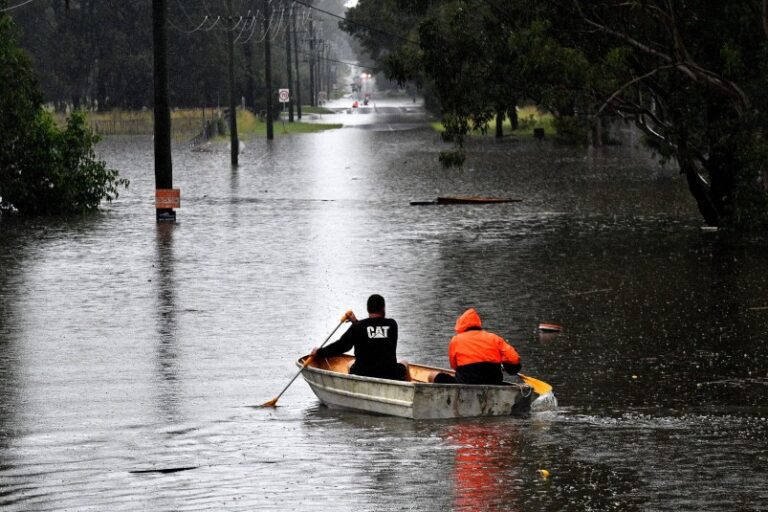 Inundaciones en Sidney obligan a evacuar a miles de personas
