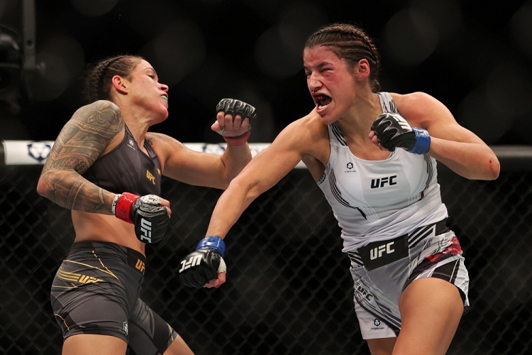 Venezolana Juliana Peña defenderá su título de la UFC ante Amanda Nunes