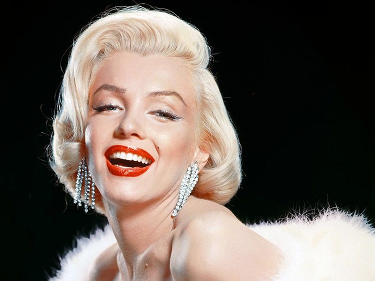 Netflix presentó el primer tráiler de Blonde, la película de Marilyn Monroe