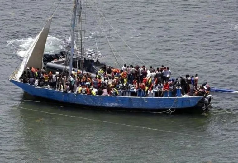 Al menos 17 migrantes mueren en un naufragio frente a Bahamas