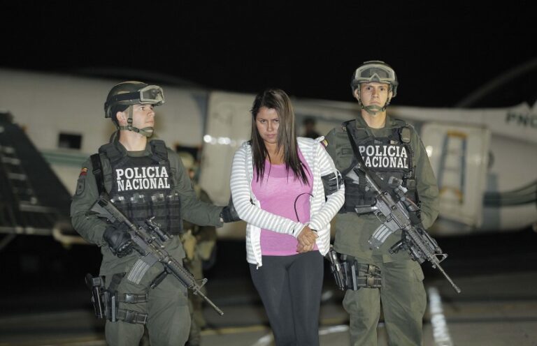 Colombia extradita a la hermana del narco «Otoniel» a Estados Unidos