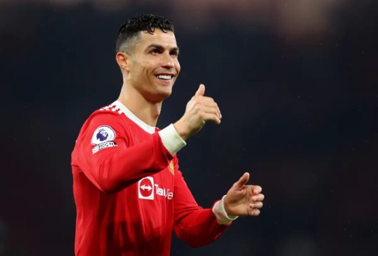 Cristiano Ronaldo se reporta a los entrenamientos del Manchester