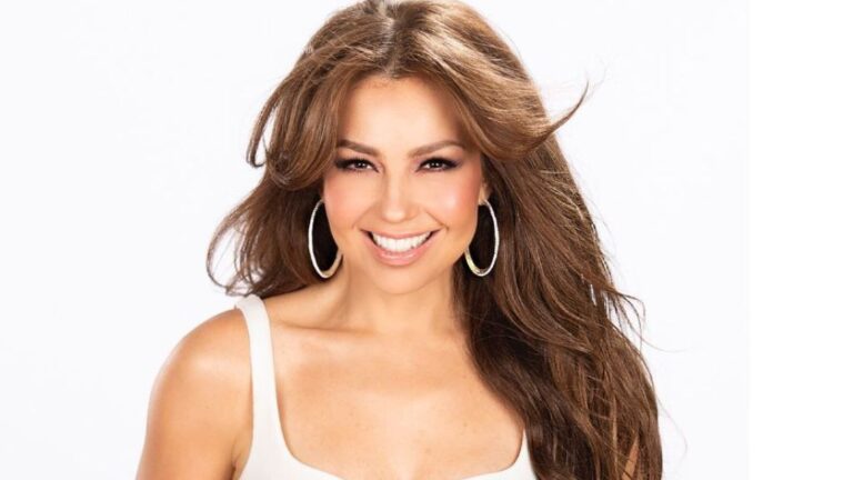 Thalia le juega una broma al pelotero venezolano Eduardo Escobar