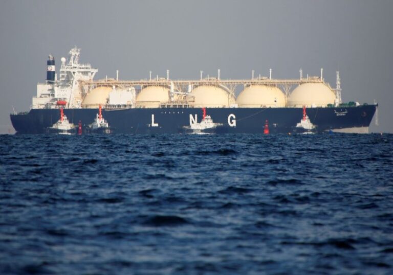 Japón compra el cargamento de gas natural más caro de su historia en medio de la crisis energética