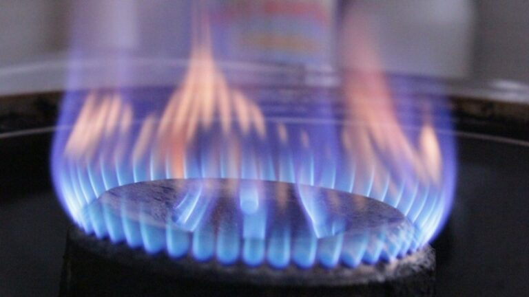 España reducirá el IVA del gas del 21% al 5%