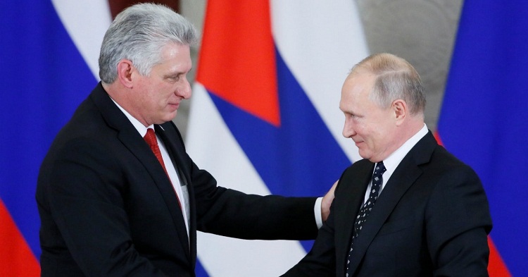 Rusia envió 700.000 barriles de combustible a Cuba