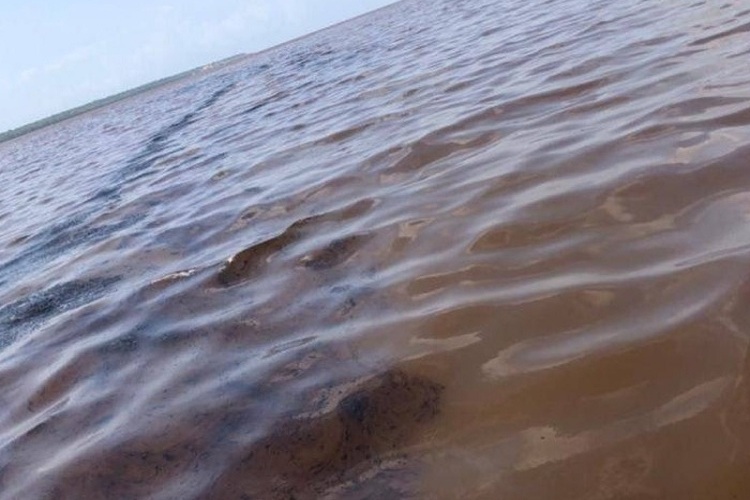 Reuters: Río Orinoco afectado por derrame de petróleo