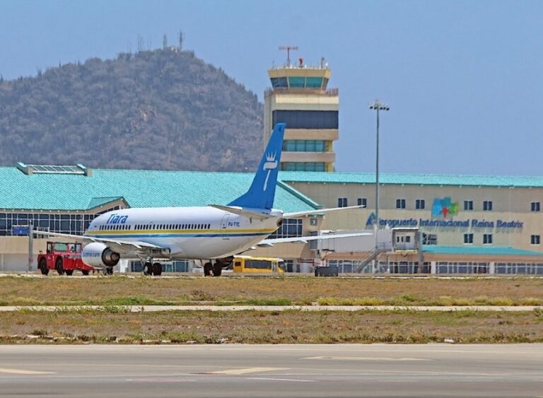 Aruba extendió la prohibición de sus vuelos hacia Venezuela