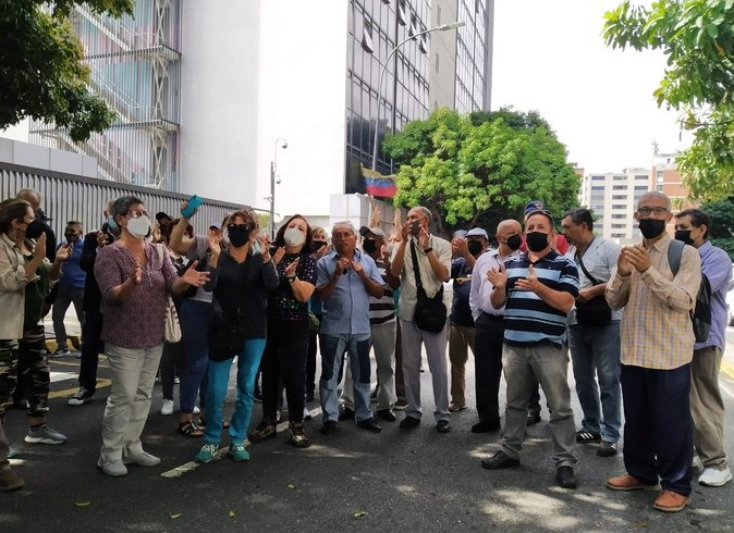 Jubilados de Pdvsa protestaron en Caracas exigiendo el pago de la pensión