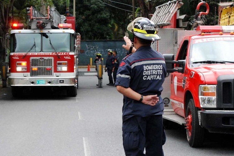 Mueren dos niños durante voraz incendio en Caracas