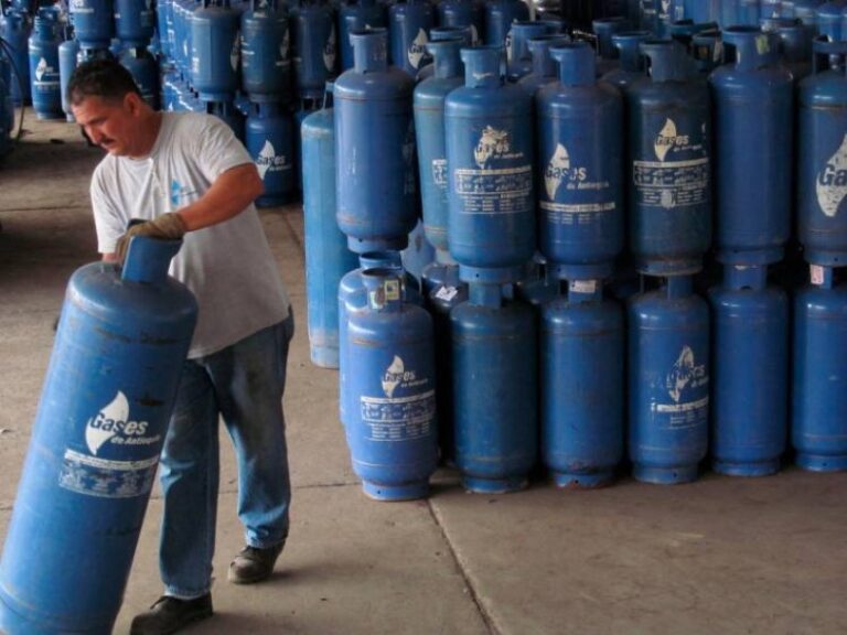 Colombia prevé importar gas de Venezuela en caso de requerirlo
