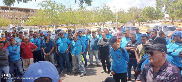 Taxistas en Carirubana rechazan acciones en su contra: «también tenemos derecho a trabajar»