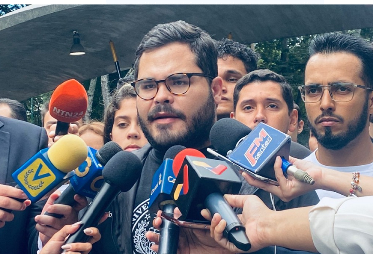 Jesús Mendoza a Santaella y Lucena: “Si pretenden enfriar la calle con sus anuncios, están muy equivocadas”
