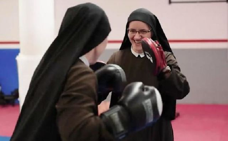 Monjas atrapan a dos delincuentes que robaban en su convento