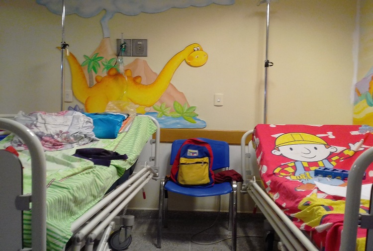 Niño de 11 años ingresa a JM de Los Ríos con dolor de rodilla, le diagnostican varicela y la autopsia revela muerte por Covid-19