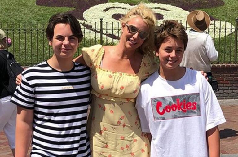 Britney Spears acusa a sus hijos de explotarla económicamente